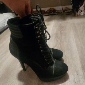 Elegant Black Lace-Up Heeled Boots